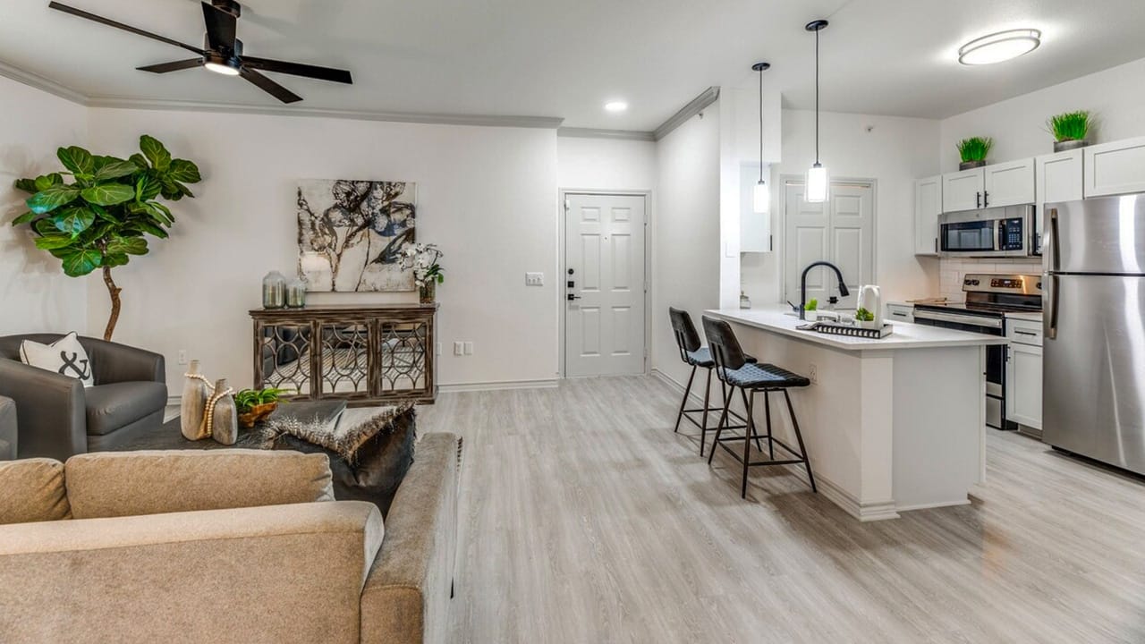 Town East Apartment Interior | National Asset Services Town East