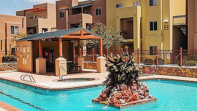 Casa Bandera Apartments